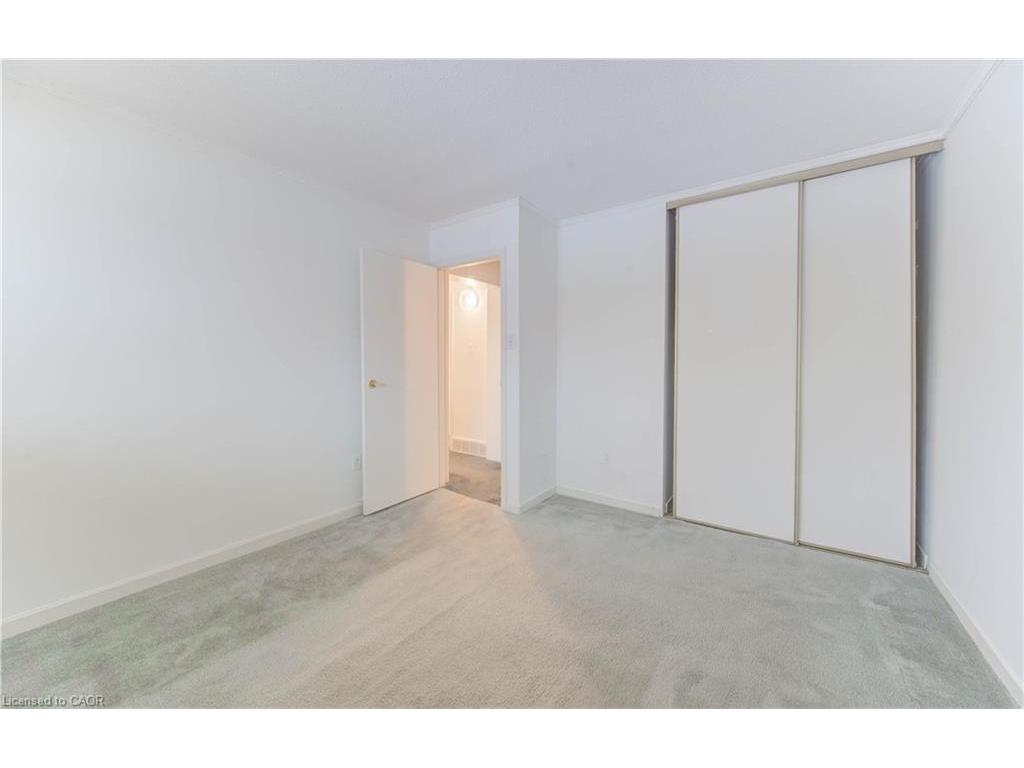 









121


University

Avenue East, 52,
Waterloo,




ON
N2J 4J1

