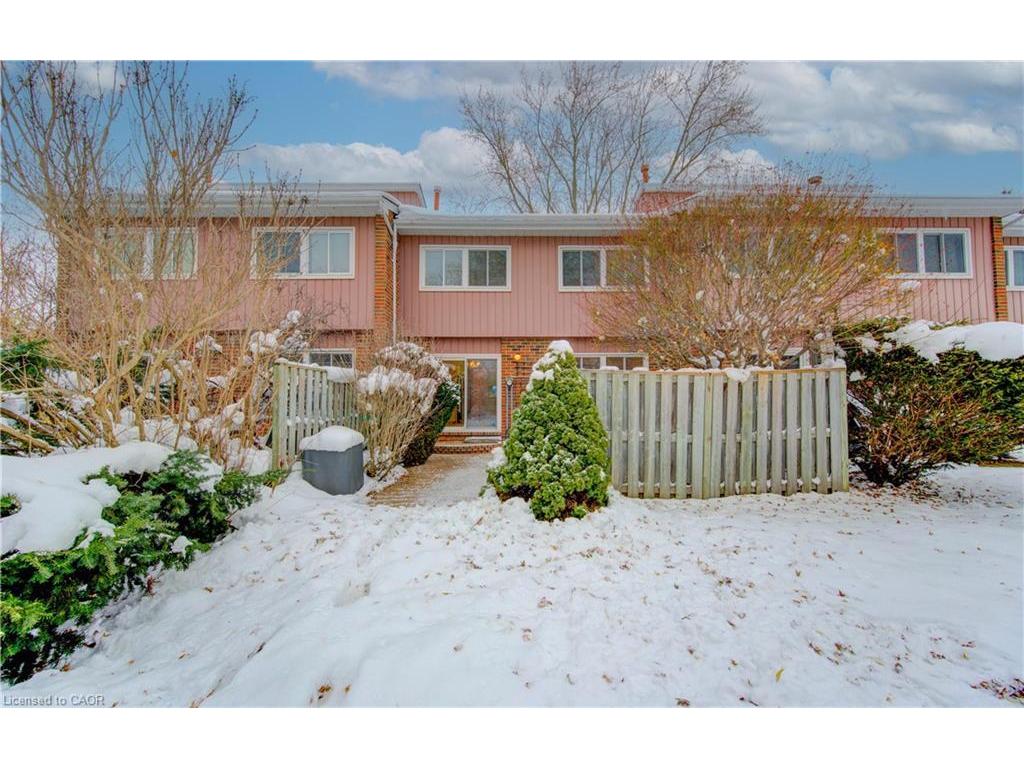 









121


University

Avenue East, 52,
Waterloo,




ON
N2J 4J1

