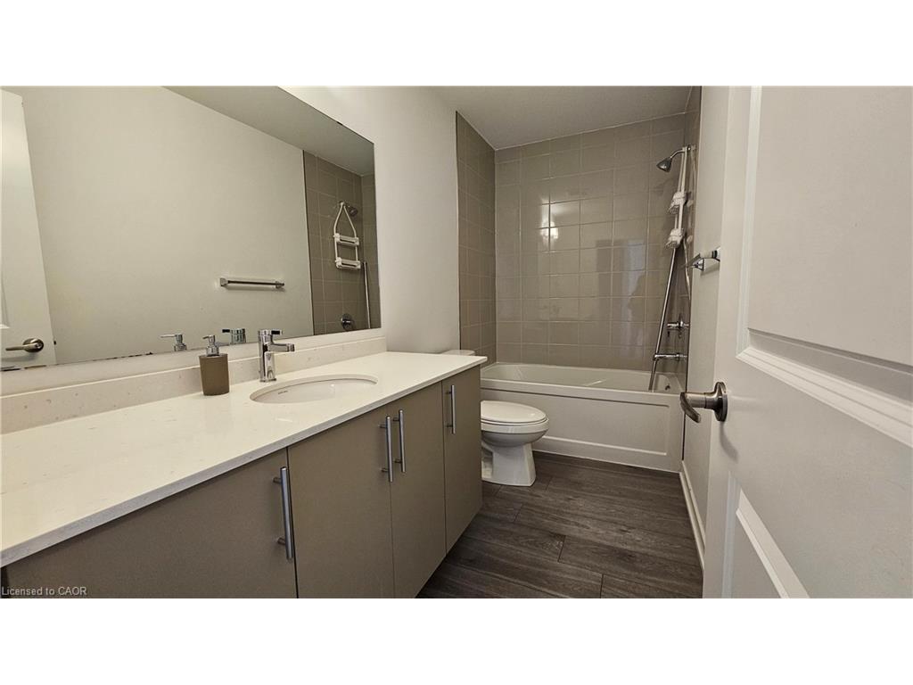 









205


West Oak

Trail, 3,
Kitchener,




ON
N2R 1R4

