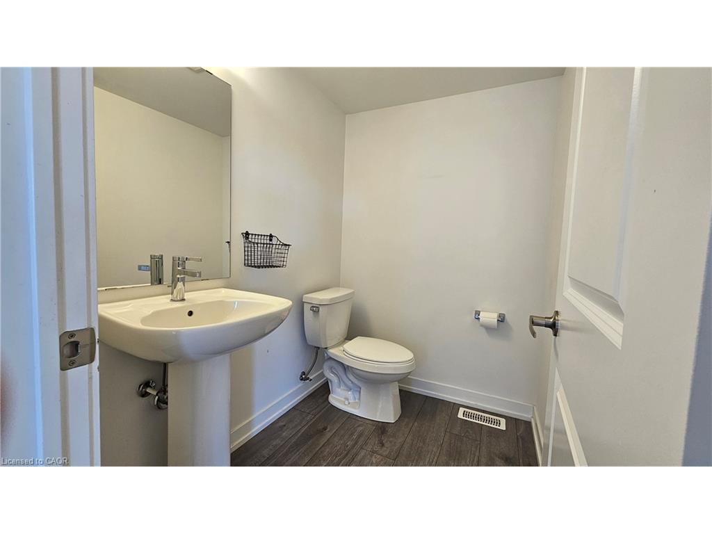 









205


West Oak

Trail, 3,
Kitchener,




ON
N2R 1R4

