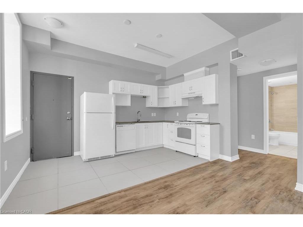 









58


Beverly

Street, 107,
Cambridge,




ON
N1R 3Z7

