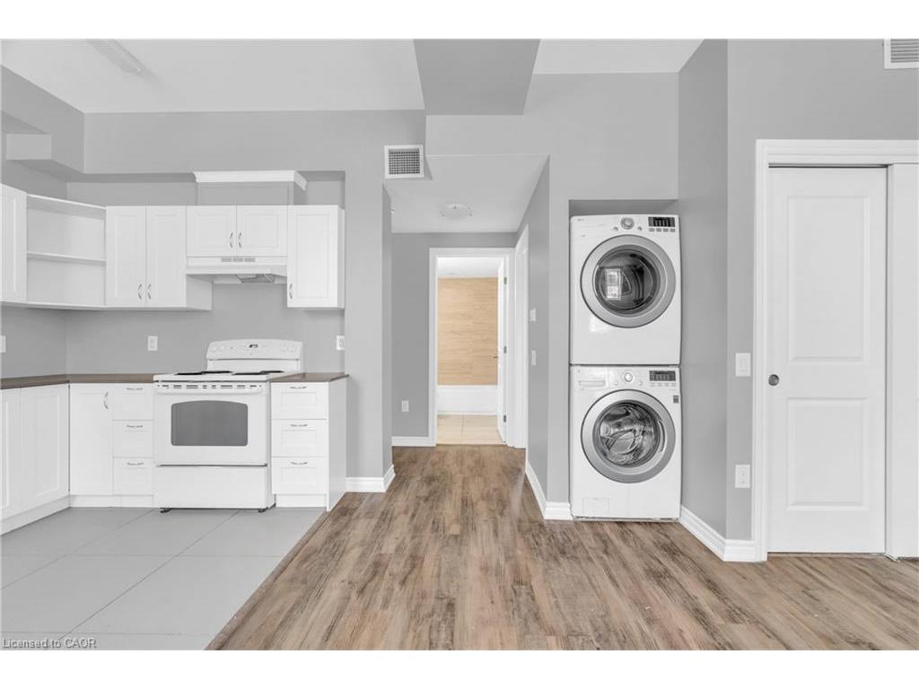 









58


Beverly

Street, 107,
Cambridge,




ON
N1R 3Z7

