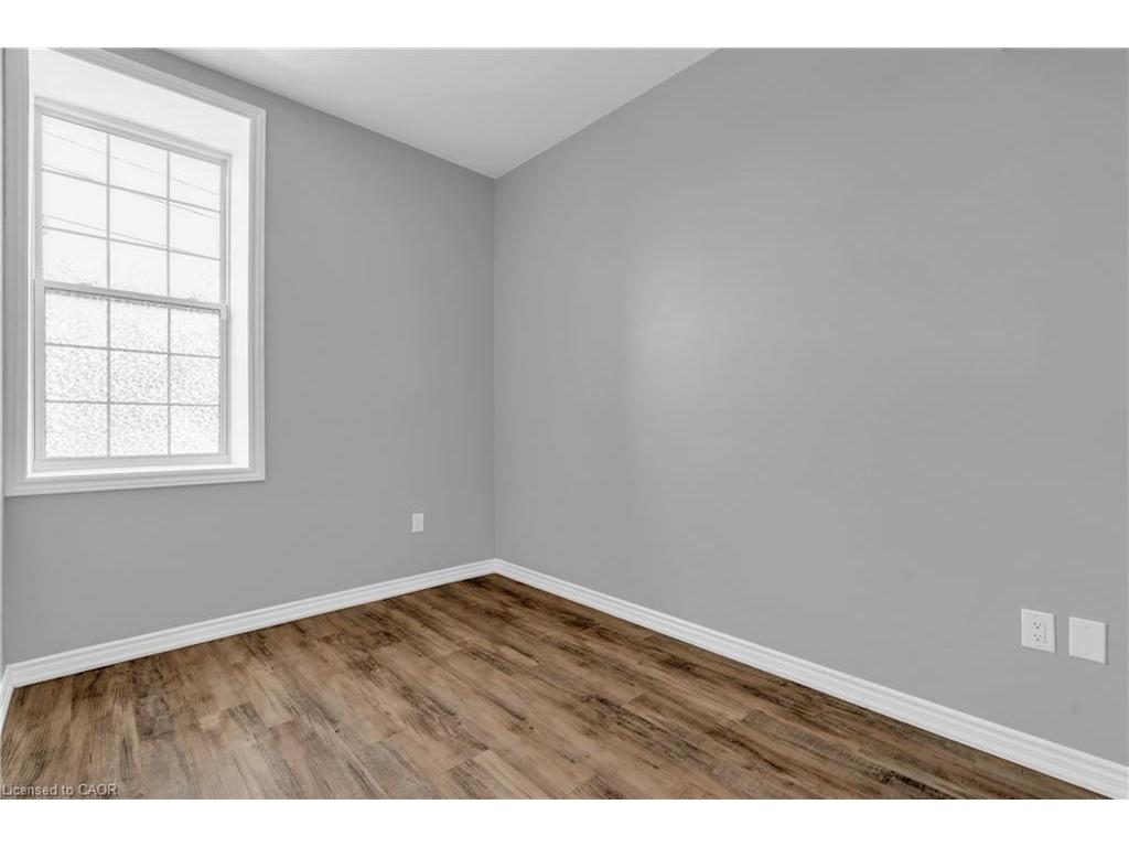 









58


Beverly

Street, 107,
Cambridge,




ON
N1R 3Z7

