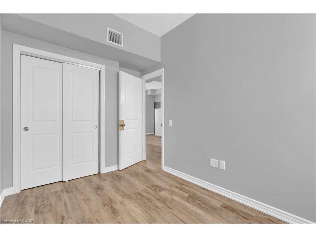 









58


Beverly

Street, 107,
Cambridge,




ON
N1R 3Z7

