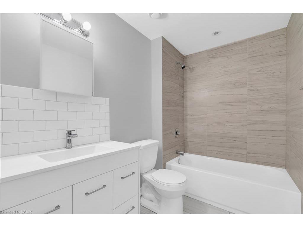 









58


Beverly

Street, 107,
Cambridge,




ON
N1R 3Z7

