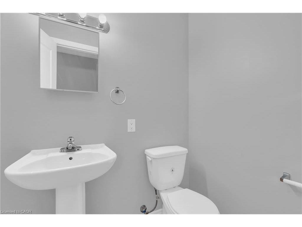 









58


Beverly

Street, 107,
Cambridge,




ON
N1R 3Z7

