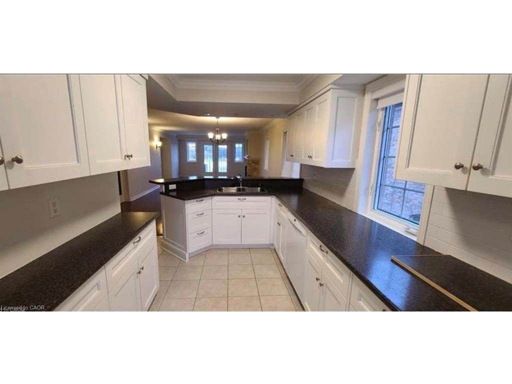









520


Silken Lauamnn

Drive,
Newmarket,




ON
L3X 2S7

