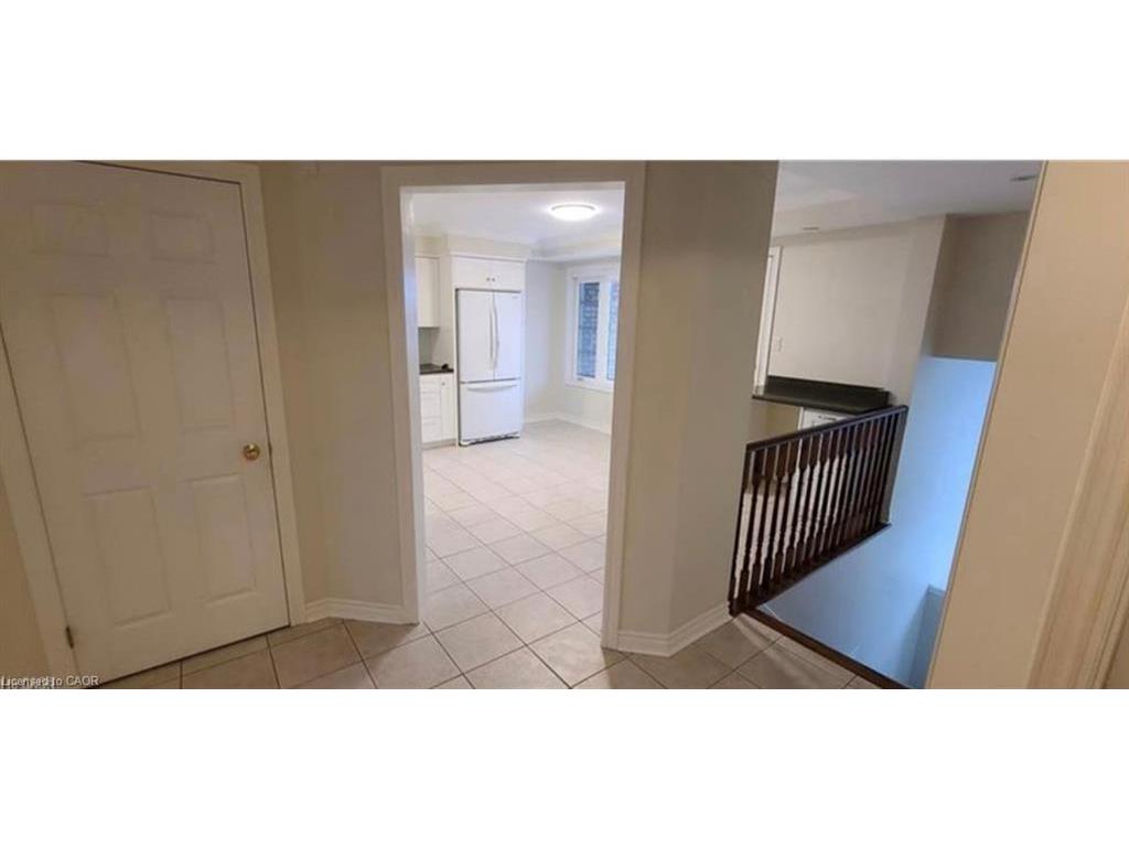 









520


Silken Lauamnn

Drive,
Newmarket,




ON
L3X 2S7

