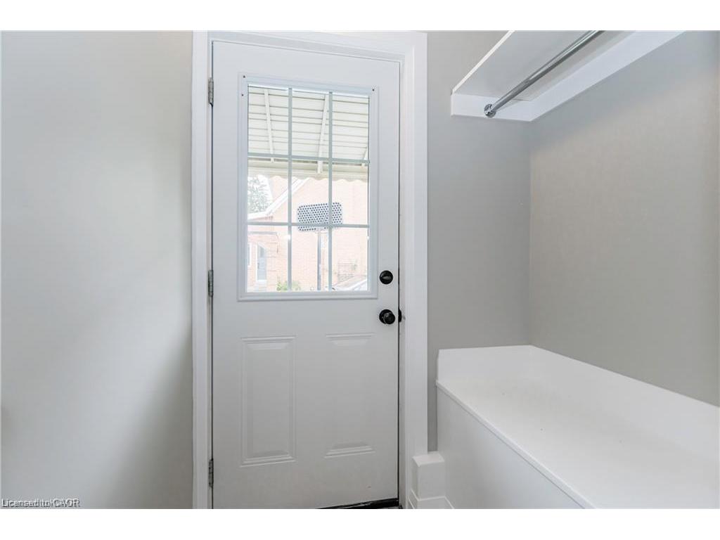 









200


Sheldon

Avenue North, B,
Kitchener,




ON
N2H 3M8

