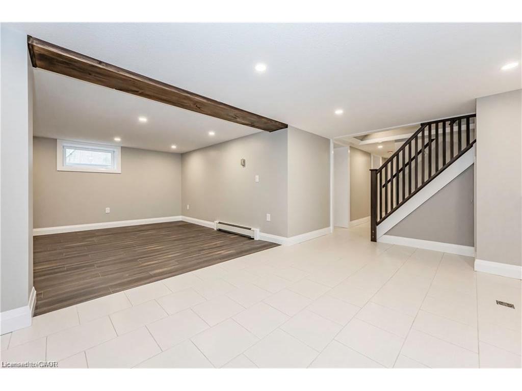 









200


Sheldon

Avenue North, B,
Kitchener,




ON
N2H 3M8

