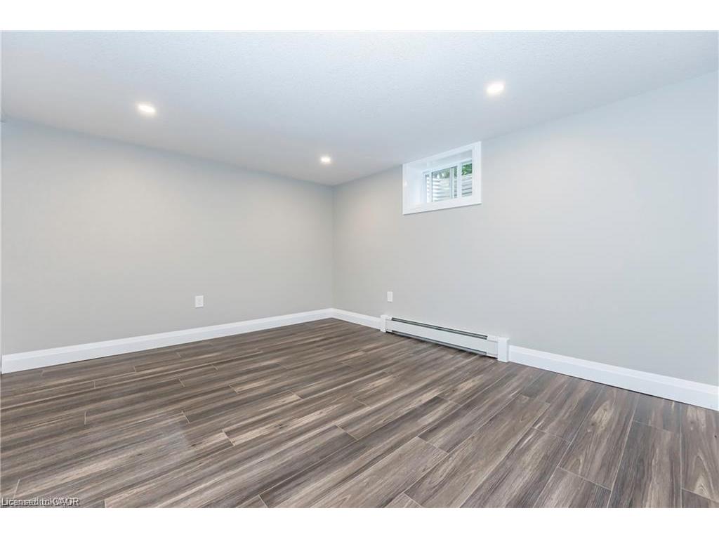 









200


Sheldon

Avenue North, B,
Kitchener,




ON
N2H 3M8

