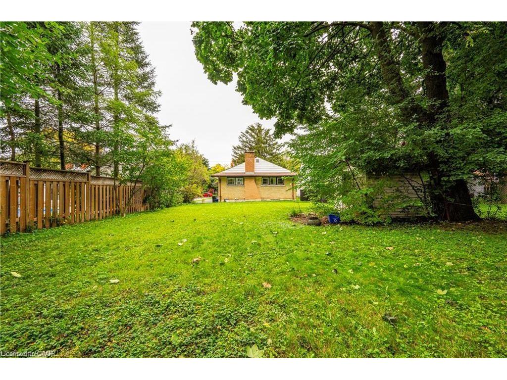 









200


Sheldon

Avenue North, B,
Kitchener,




ON
N2H 3M8

