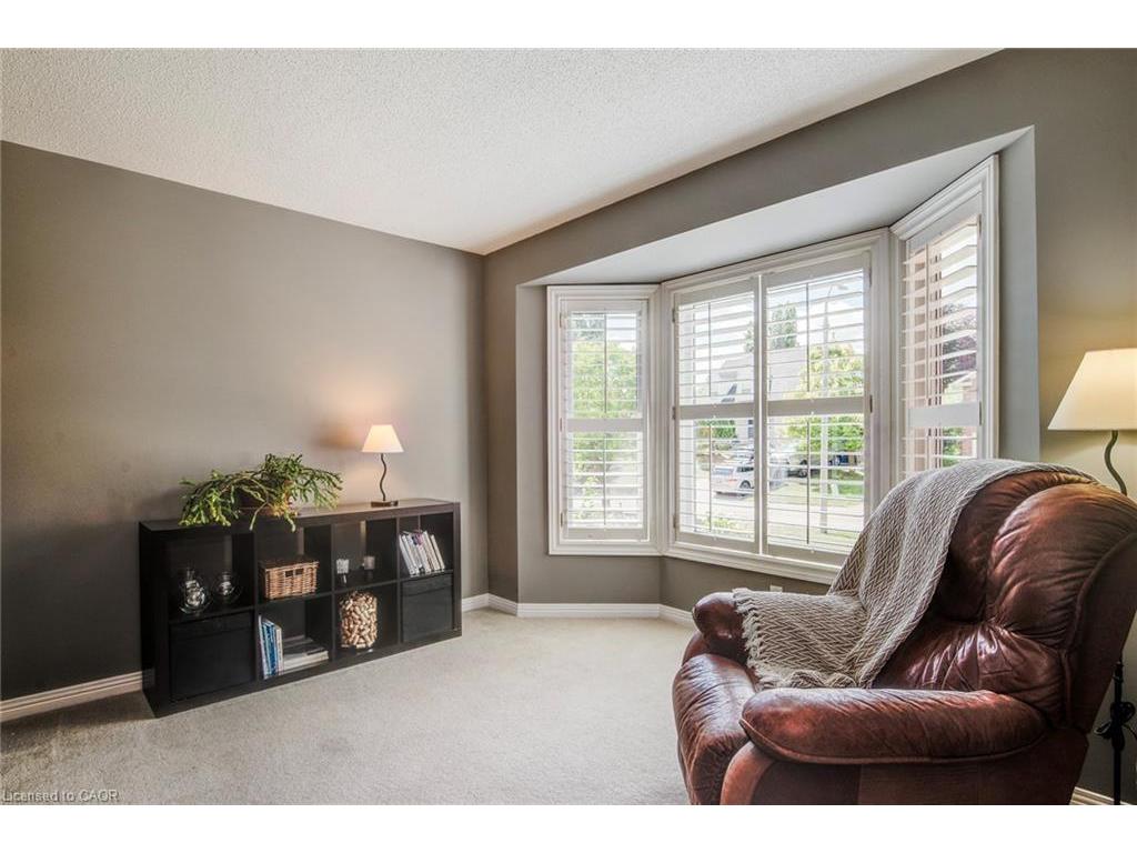 









33


Tinatawa

Court,
Kitchener,




ON
N2A 3G9

