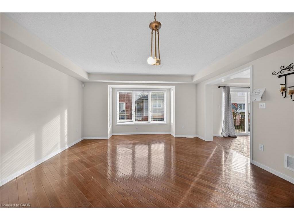 









3175


Bunkerhill

Place,
Burlington,




ON
L7M 0C4

