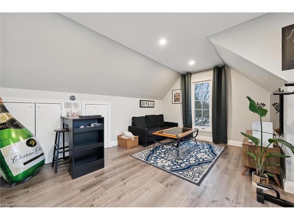 









60


Hands

Drive,
Guelph,




ON
N1G 3H3

