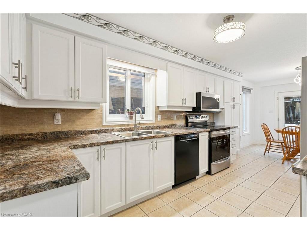 









6


Heatherwood

Place,
Kitchener,




ON
N2N 3N7

