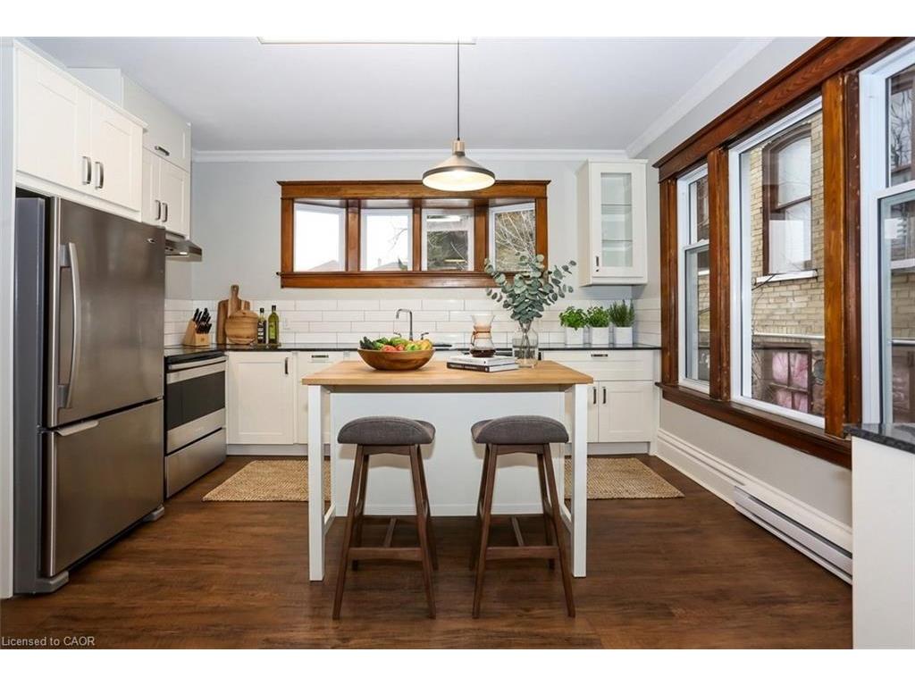 









94


Scott

Street,
Kitchener,




ON
N2H 2R5

