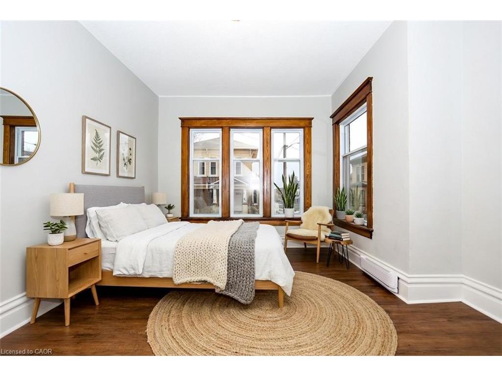 









94


Scott

Street,
Kitchener,




ON
N2H 2R5

