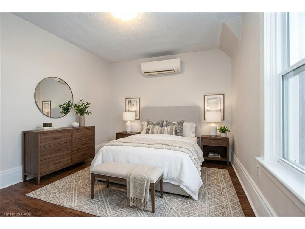 









94


Scott

Street,
Kitchener,




ON
N2H 2R5

