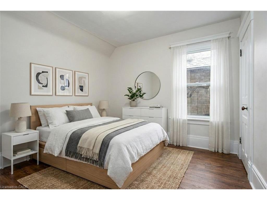 









94


Scott

Street,
Kitchener,




ON
N2H 2R5

