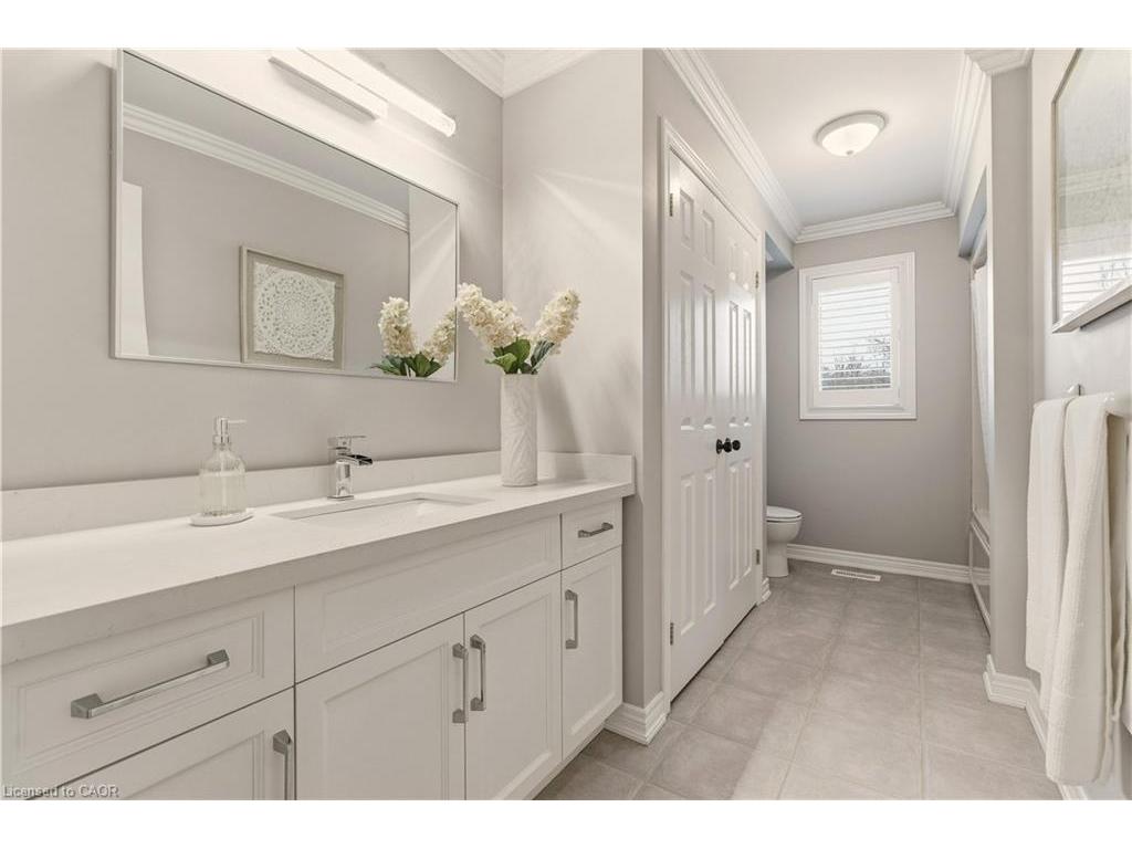 









5205


Brada

Crescent,
Burlington,




ON
L7L 6W4

