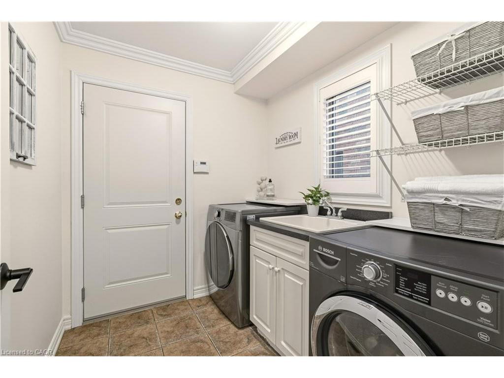 









5205


Brada

Crescent,
Burlington,




ON
L7L 6W4

