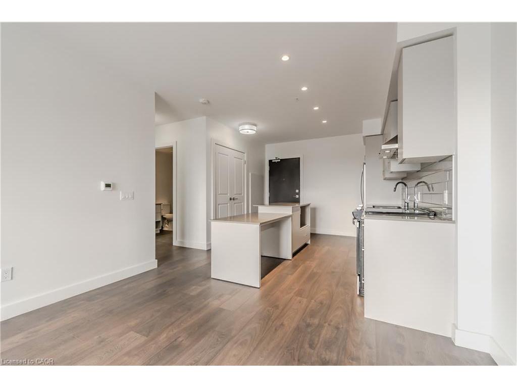 









50


Grand

Avenue South, 1604,
Cambridge,




ON
N1S 0C2

