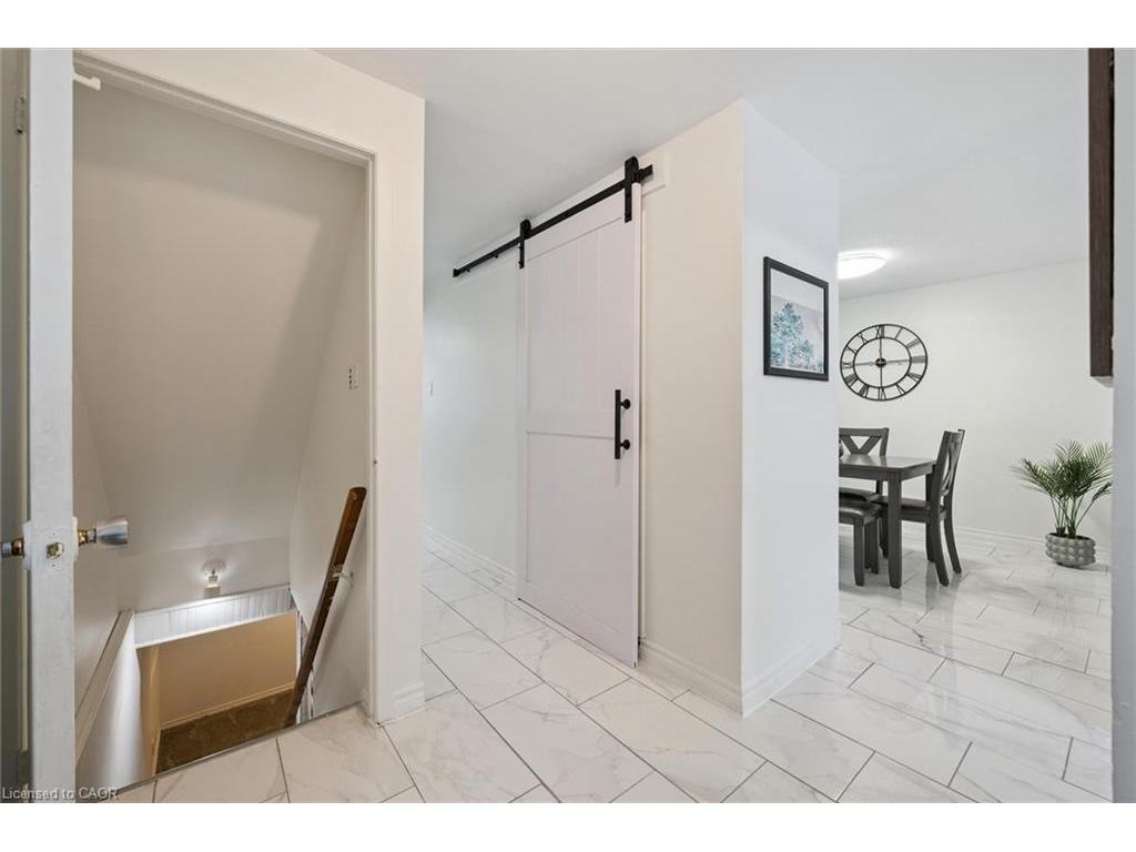 









11


Ingleside

Drive,
Kitchener,




ON
N2M 2G7

