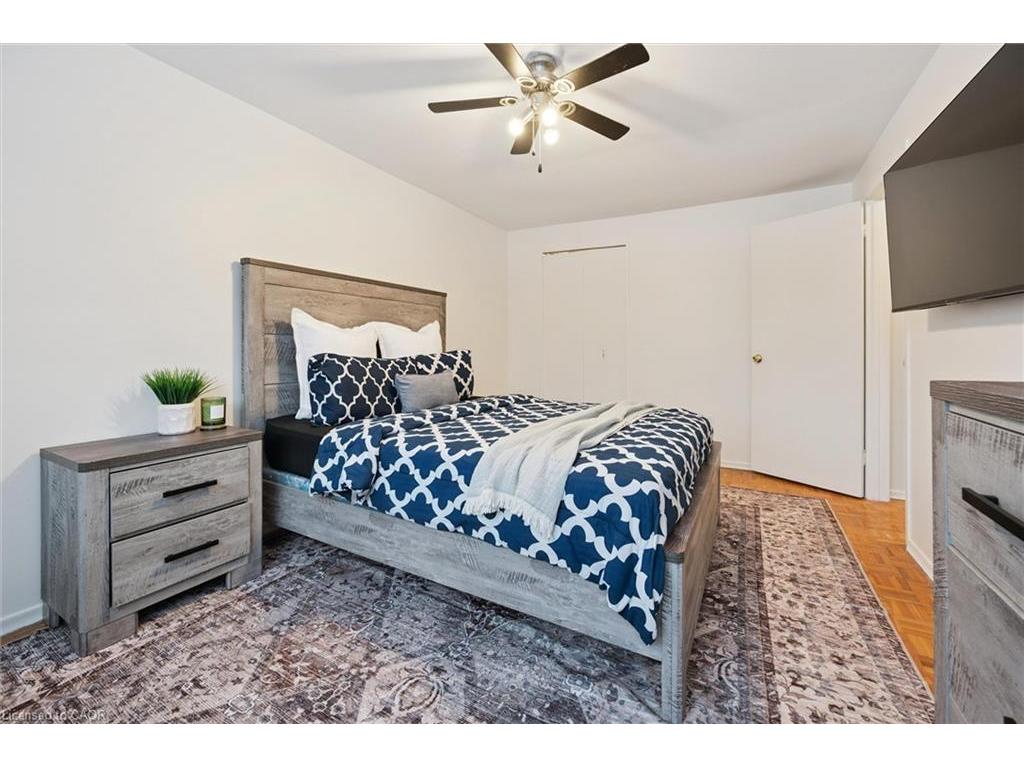 









11


Ingleside

Drive,
Kitchener,




ON
N2M 2G7

