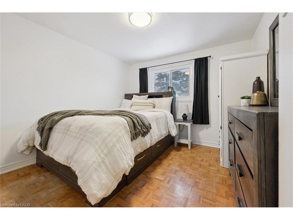 









11


Ingleside

Drive,
Kitchener,




ON
N2M 2G7

