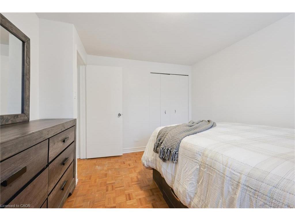 









11


Ingleside

Drive,
Kitchener,




ON
N2M 2G7

