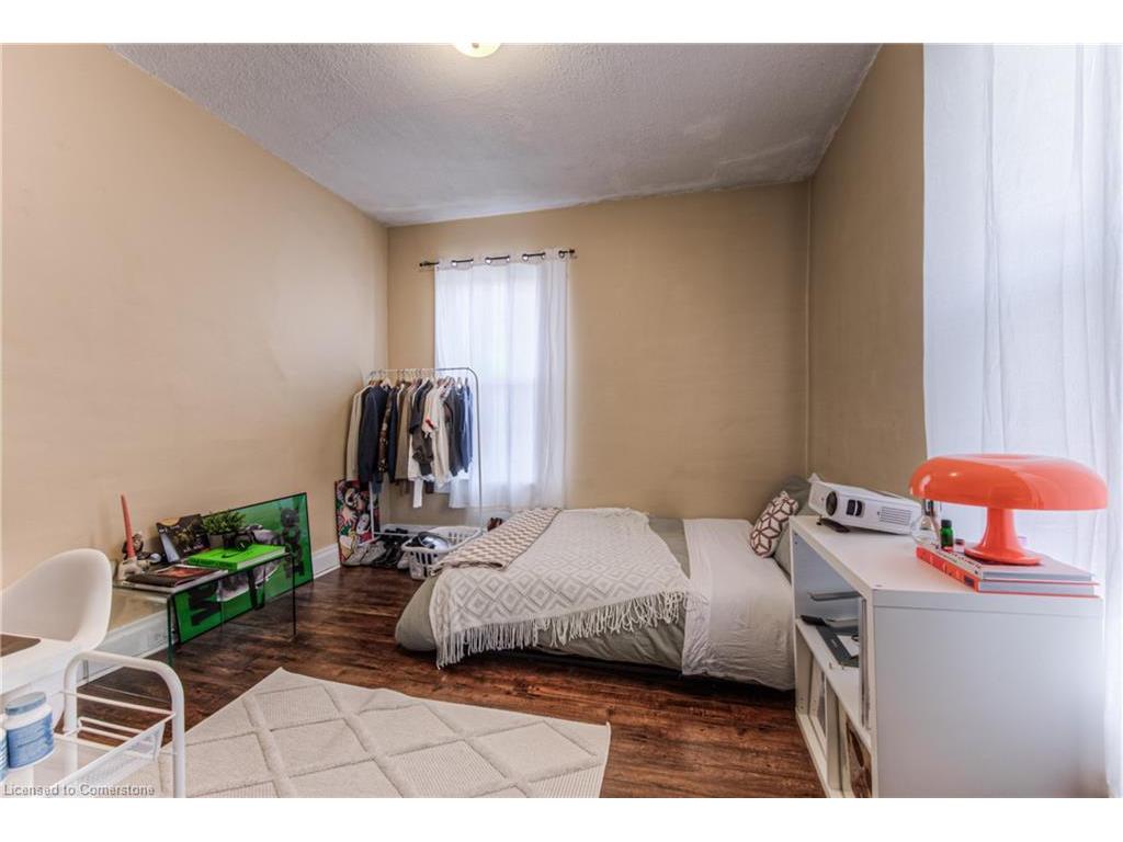 









111-113


Joseph

Street,
Kitchener,




ON
N2G 1J3

