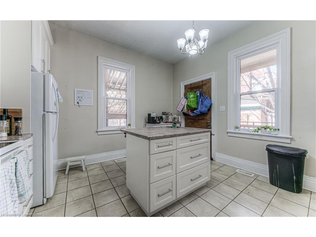 









111-113


Joseph

Street,
Kitchener,




ON
N2G 1J3

