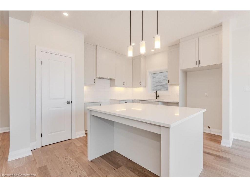 









552


Balsam Poplar

Street,
Waterloo,




ON
N2V 0E3


