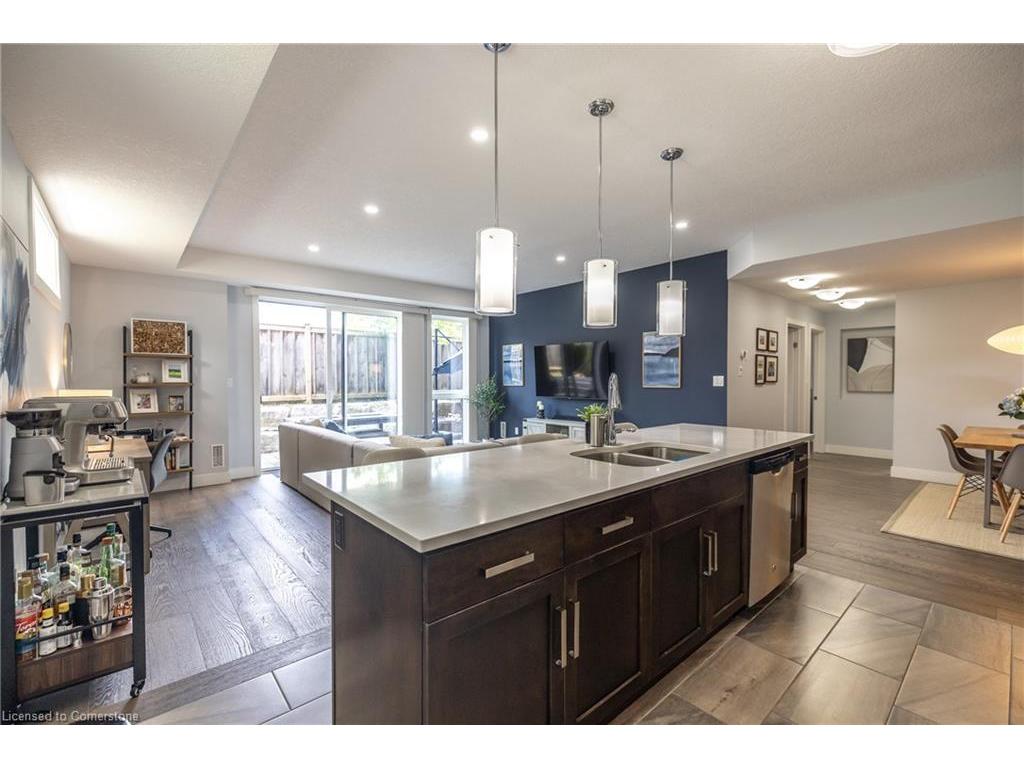 









32


Arkell

Road, 17,
Guelph,




ON
N1L 0L4

