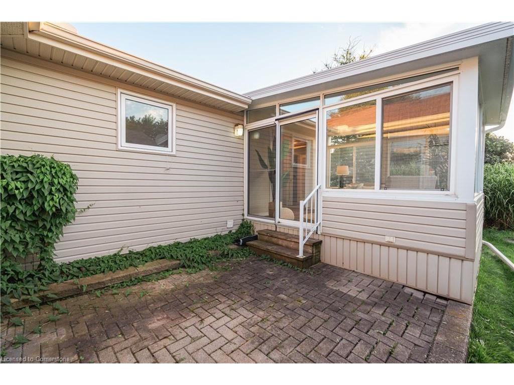 









110


Ethel

Road,
Waterloo,




ON
N2J 4G8

