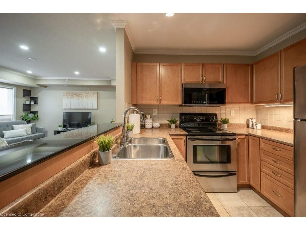 









8


Harris

Street, 418,
Cambridge,




ON
N1R 8R1

