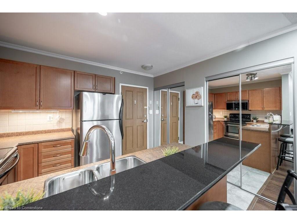 









8


Harris

Street, 418,
Cambridge,




ON
N1R 8R1


