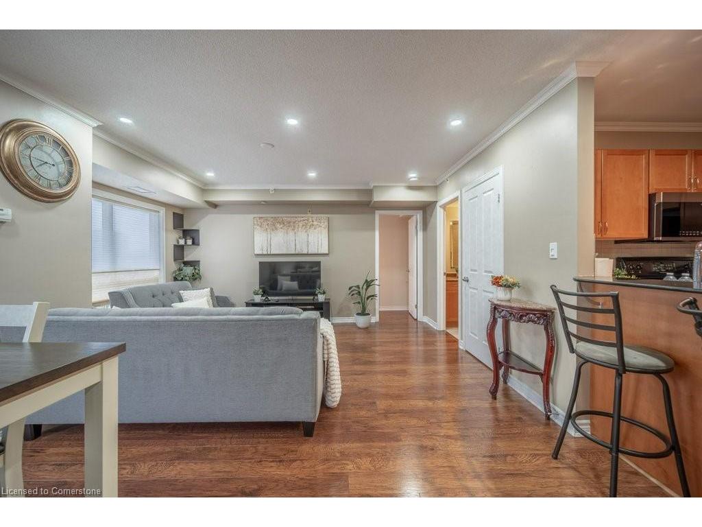 









8


Harris

Street, 418,
Cambridge,




ON
N1R 8R1

