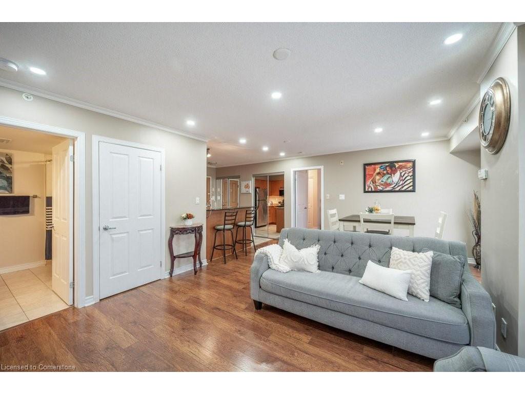 









8


Harris

Street, 418,
Cambridge,




ON
N1R 8R1

