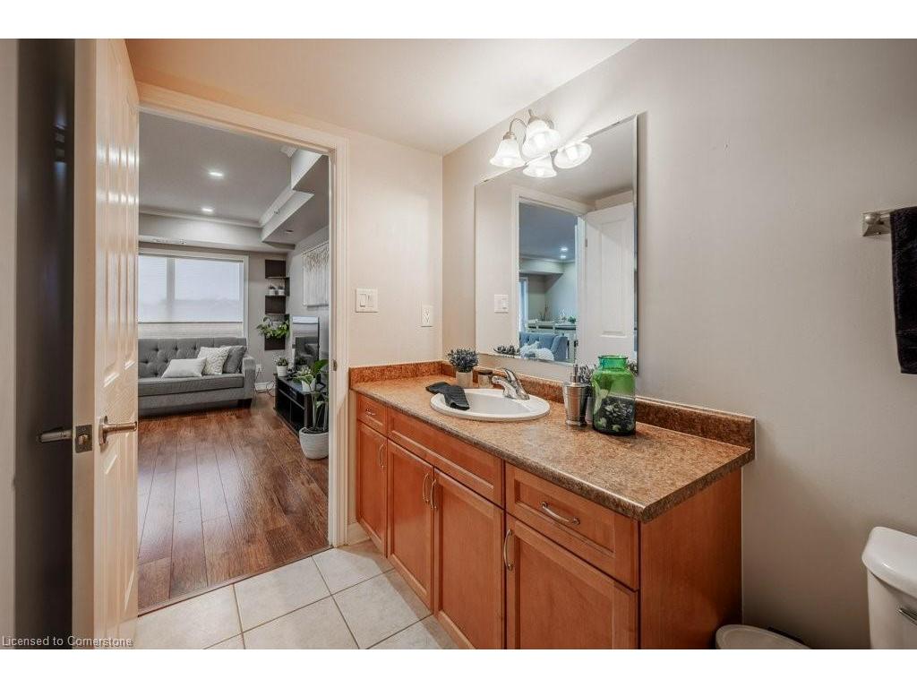 









8


Harris

Street, 418,
Cambridge,




ON
N1R 8R1

