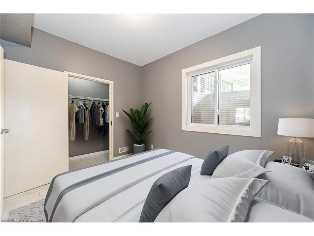 









689


Doon Village

Road, 101,
Kitchener,




ON
N2P 1A1

