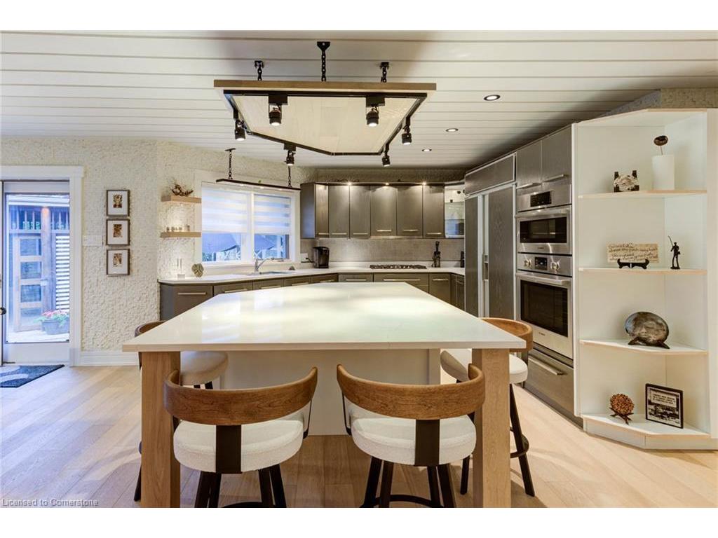 









14


James

Court,
Heidelberg,




ON
N0B 2M1

