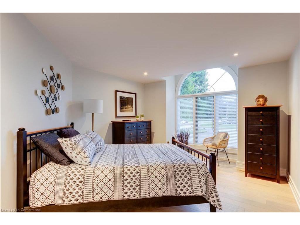 









14


James

Court,
Heidelberg,




ON
N0B 2M1


