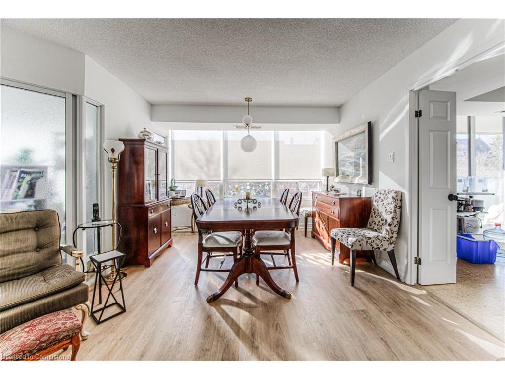 









4


Willow

Street, 302,
Waterloo,




ON
N2J 4S2

