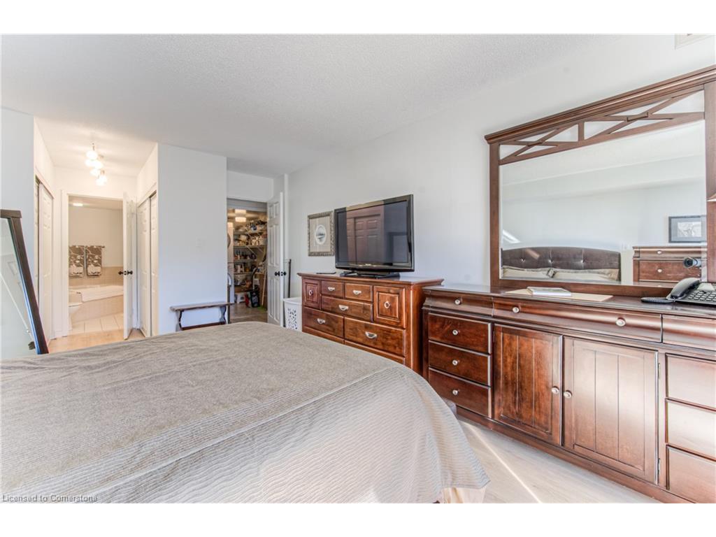 









4


Willow

Street, 302,
Waterloo,




ON
N2J 4S2

