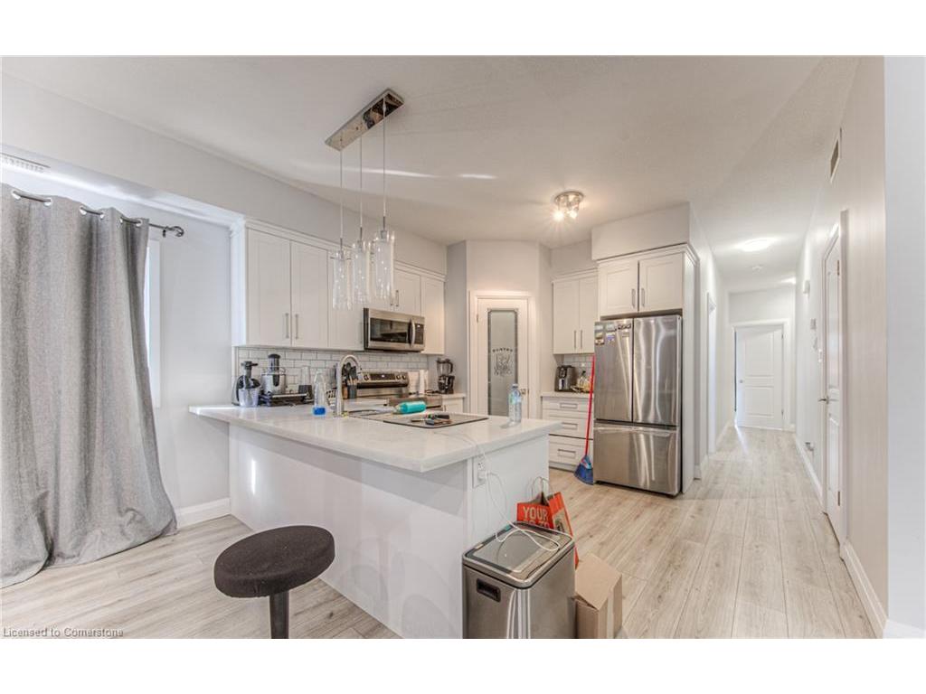 









204


Fifth

Avenue,
Kitchener,




ON
N2C 1P7

