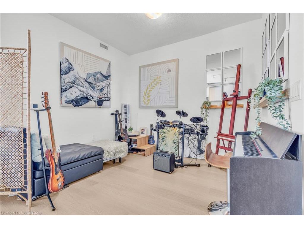 









859


The Queensway

, 412,
Toronto,




ON
M8Z 1N8

