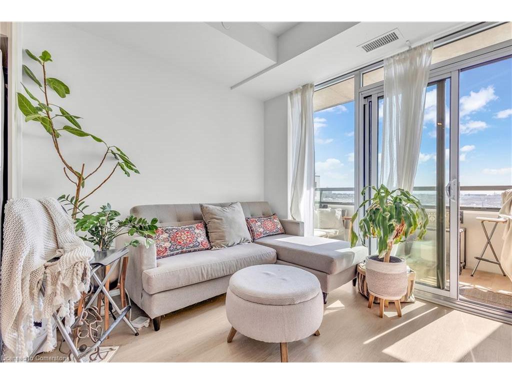 









859


The Queensway

, 412,
Toronto,




ON
M8Z 1N8

