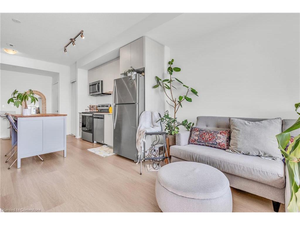 









859


The Queensway

, 412,
Toronto,




ON
M8Z 1N8

